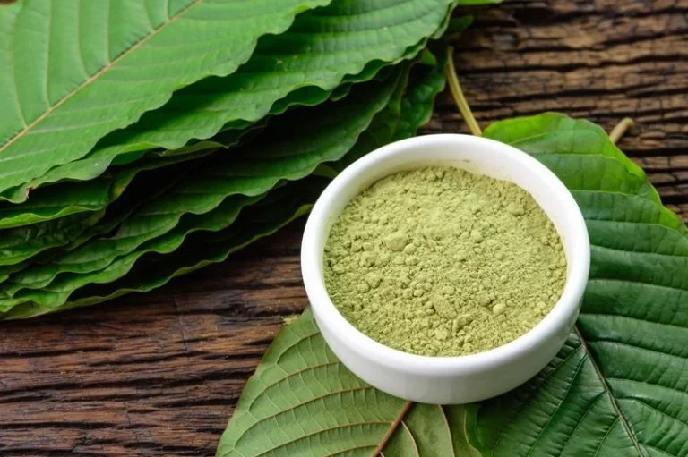 what-is-kratom-benefits-side-effects-where-to-find-it